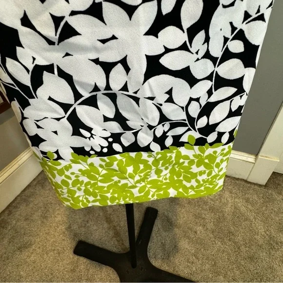 London Times Black White Green Square Neck belted floral leaves Sheath Dress 12 - Picture 7 of 11